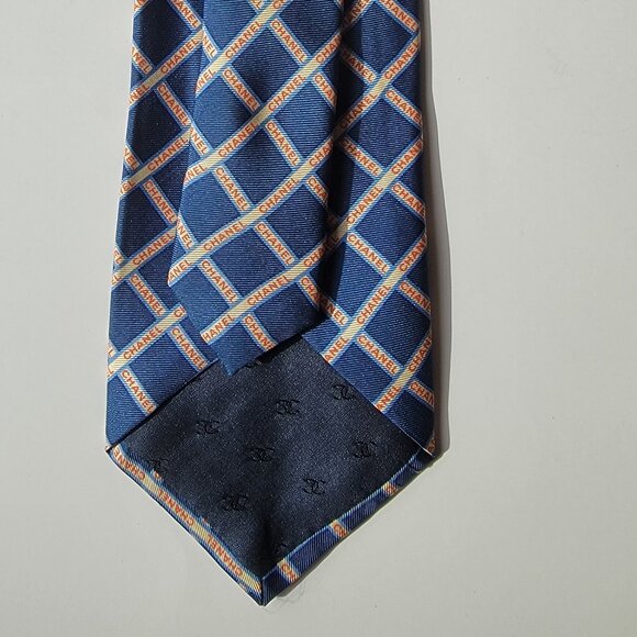 CHANEL Men's Vintage Tie 100% Silk Made in Italy - Blue white crosshatch CHANEL - Picture 2 of 5
